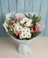 Букет цветов из:  Розы, Лизиантусы и Хризантемы в Новороссийске