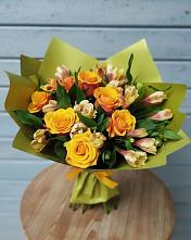 Букет созвездие в Новороссийске Букет цветов из:  Альстромерии и Розы в Новороссийске