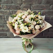 Букет нежное ассорти в Новороссийске Букет цветов из:  Альстромерии, Розы и Хризантемы в Новороссийске