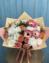 Букет гармония природы в Новороссийске Букет цветов из:  Розы, Герберы и Хризантемы в Новороссийске