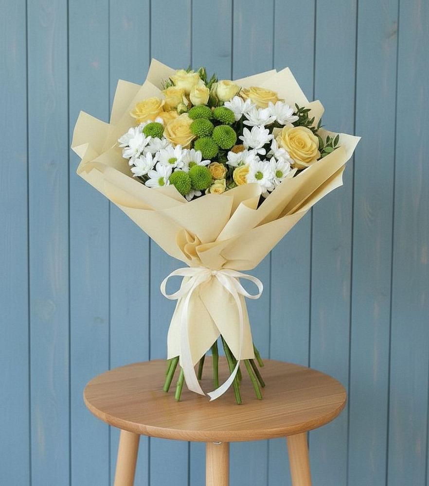 Букет цветов из: Хризантемы и Розы в Новороссийске