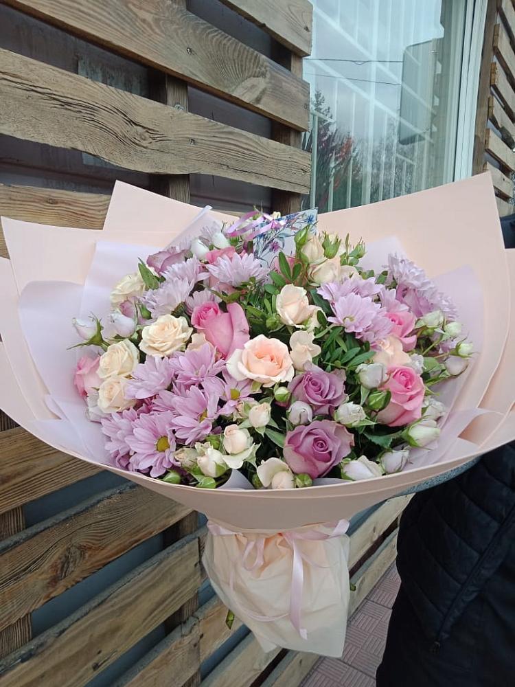 Букет фея в Новороссийске Букет цветов из: Розы и Хризантемы в Новороссийске