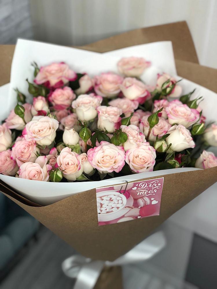 Букет теплый ветер в Новороссийске Букет цветов из: Розы в Новороссийске