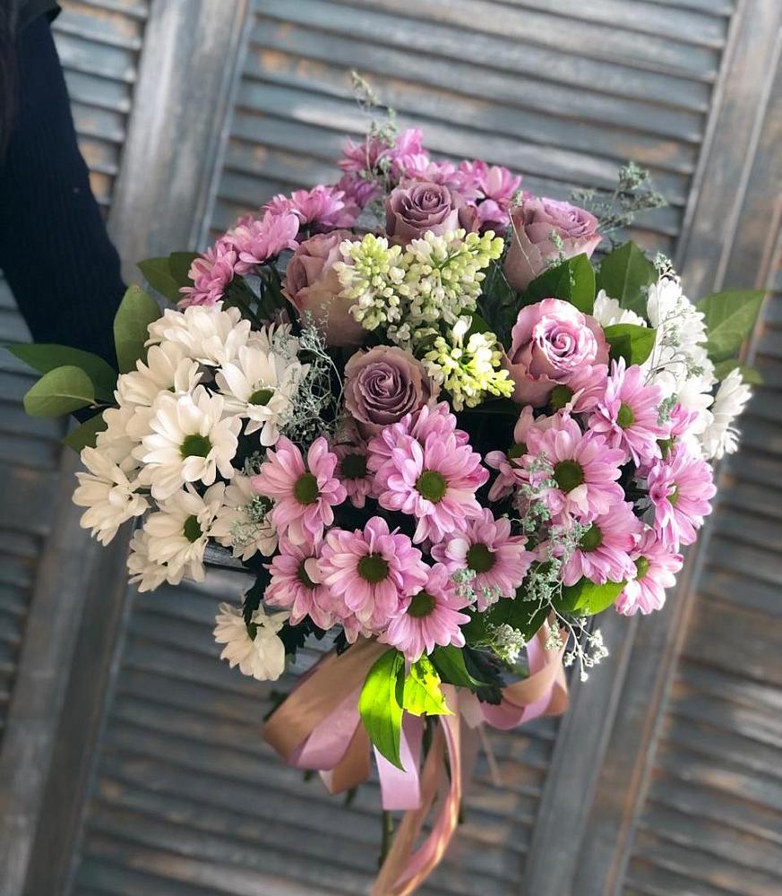 Букет Цветочный шарм в Новороссийске Букет цветов из: Хризантемы и Розы в Новороссийске