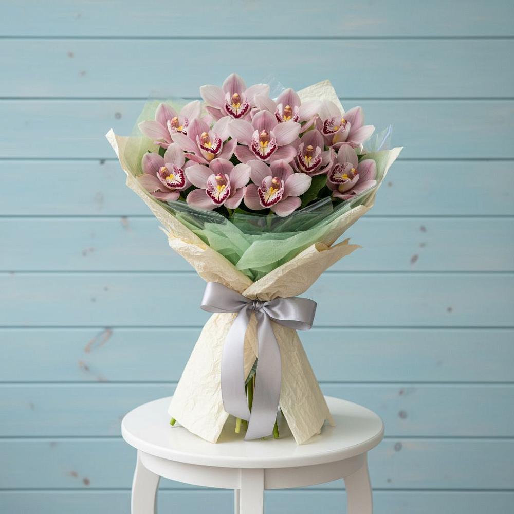 Букет 11 орхидей в Новороссийске Букет цветов из: Орхидеи и Розы в Новороссийске