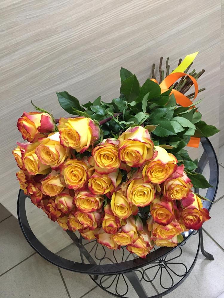 Желтые розы  в Новороссийске Букет Желтые розы в Новороссийске