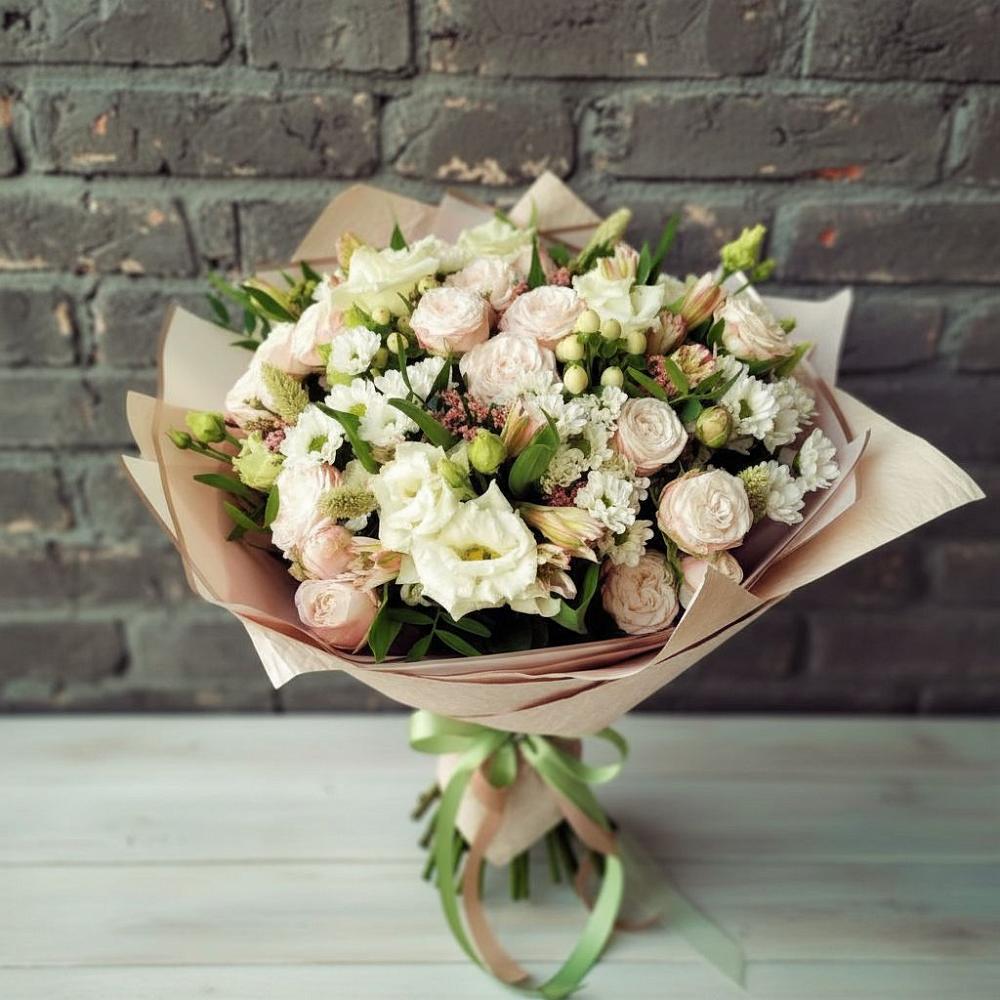 Букет нежное ассорти в Новороссийске Букет цветов из: Альстромерии, Розы и Хризантемы в Новороссийске