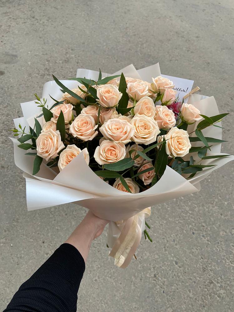 Кремовые розы Латте в Новороссийске Букет Кремовые розы Латте в Новороссийске