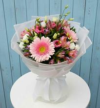 Букет цветов из:  Герберы, Альстромерии и Лизиантусы #REPLACE_PRED# Новороссийске