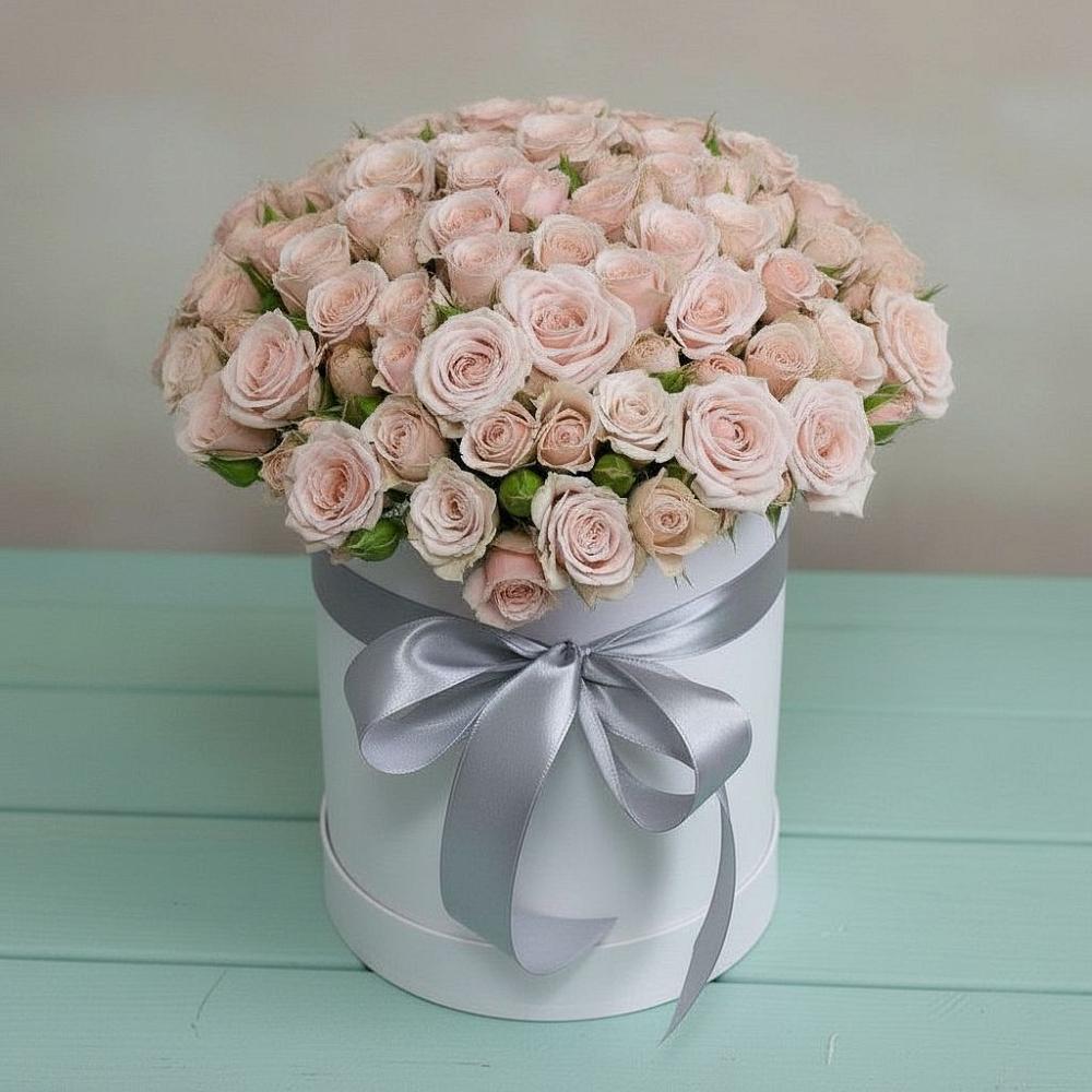 Цветочная композиция из Розы в шляпной коробке в Новороссийске